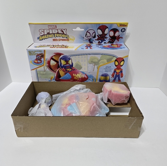 Marvel Spidey, His Amazing Friends Web Spinners Spidey with Hoover Spinner & Car - Picture 6 of 9